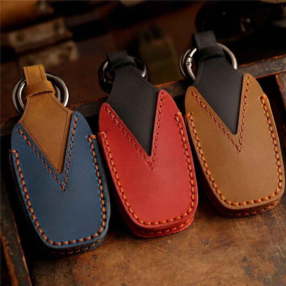 B038 Crazy Horse Cowhide Leather Sleeve 3-Button Car Key Remote Cover Protector Case for Toyota Corolla RAV4 Camry - Blue
