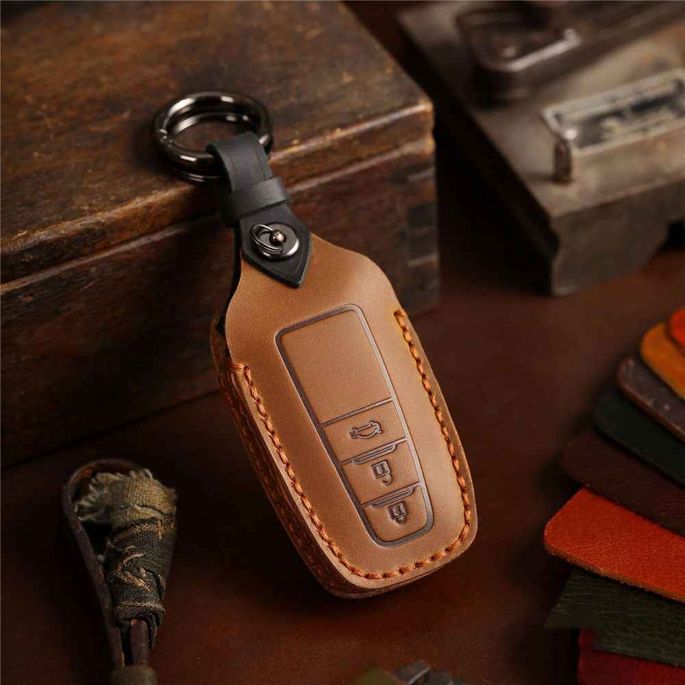 B038 Crazy Horse Cowhide Leather Sleeve 3-Button Car Key Remote Cover Protector Case for Toyota Corolla RAV4 Camry - Brown