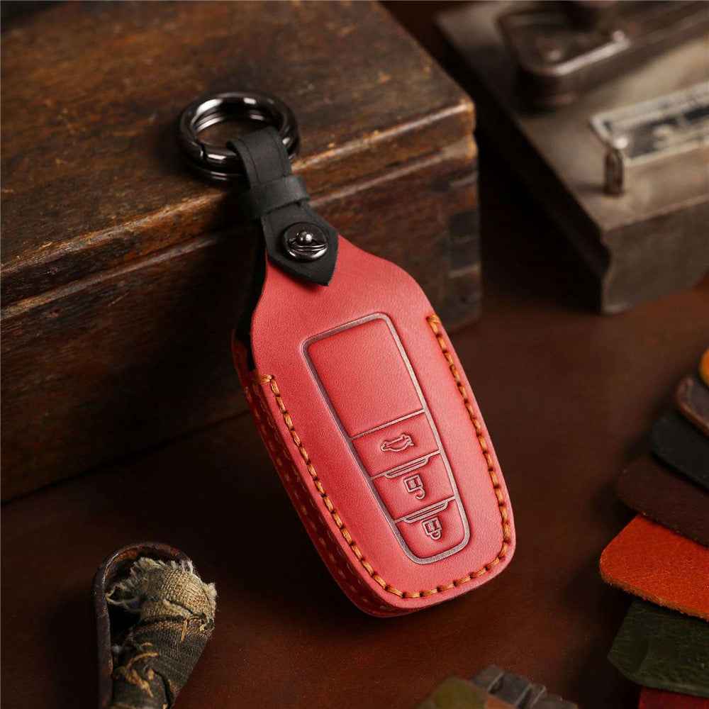B038 Crazy Horse Cowhide Leather Sleeve 3-Button Car Key Remote Cover Protector Case for Toyota Corolla RAV4 Camry - Red