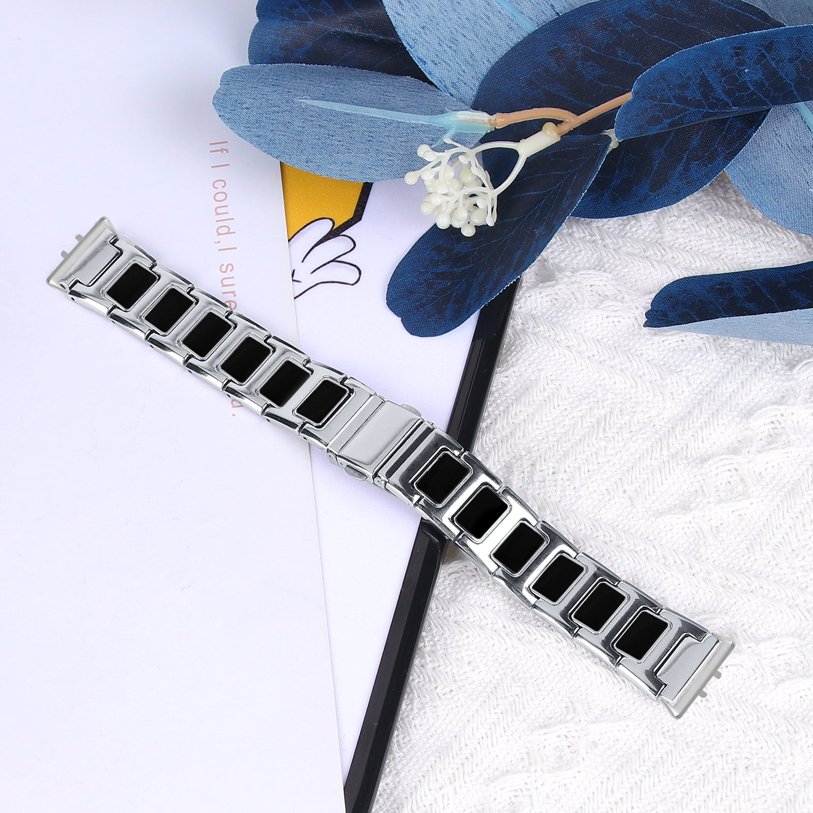 For Samsung Galaxy Fit3 SM-R390 Watch Strap Adjustable Metal Watch Band Fit for 5.2 inch-8.6 inch - Black+White