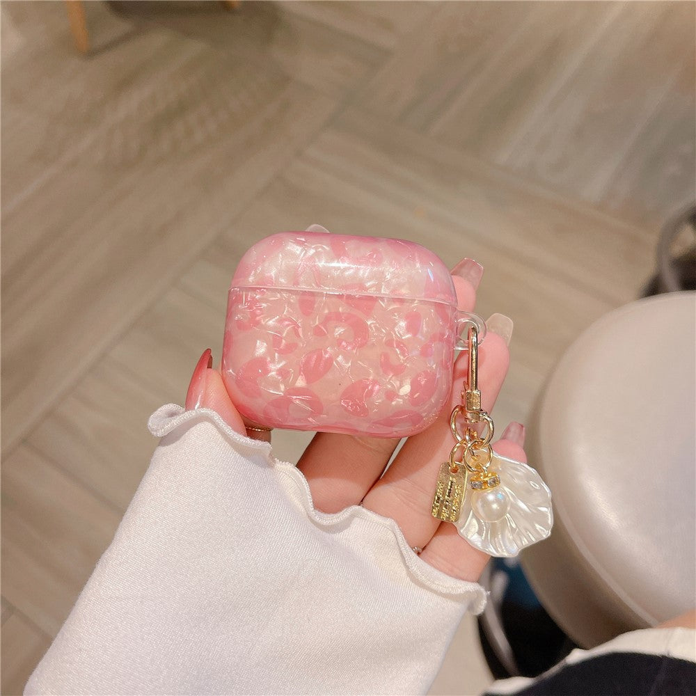 Compatible With  AirPods 5 / 4 Earphone Case Shell Pattern TPU Cover with Shell Pendant - Pink