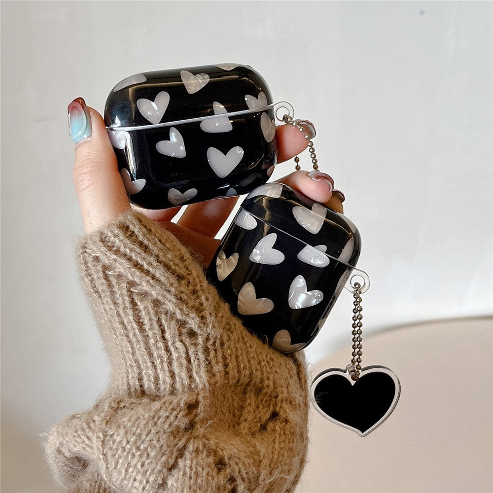 Compatible With  AirPods 5 / 4 Earphone Case Shell Pattern Heart TPU Cover with Heart Pendant - Black