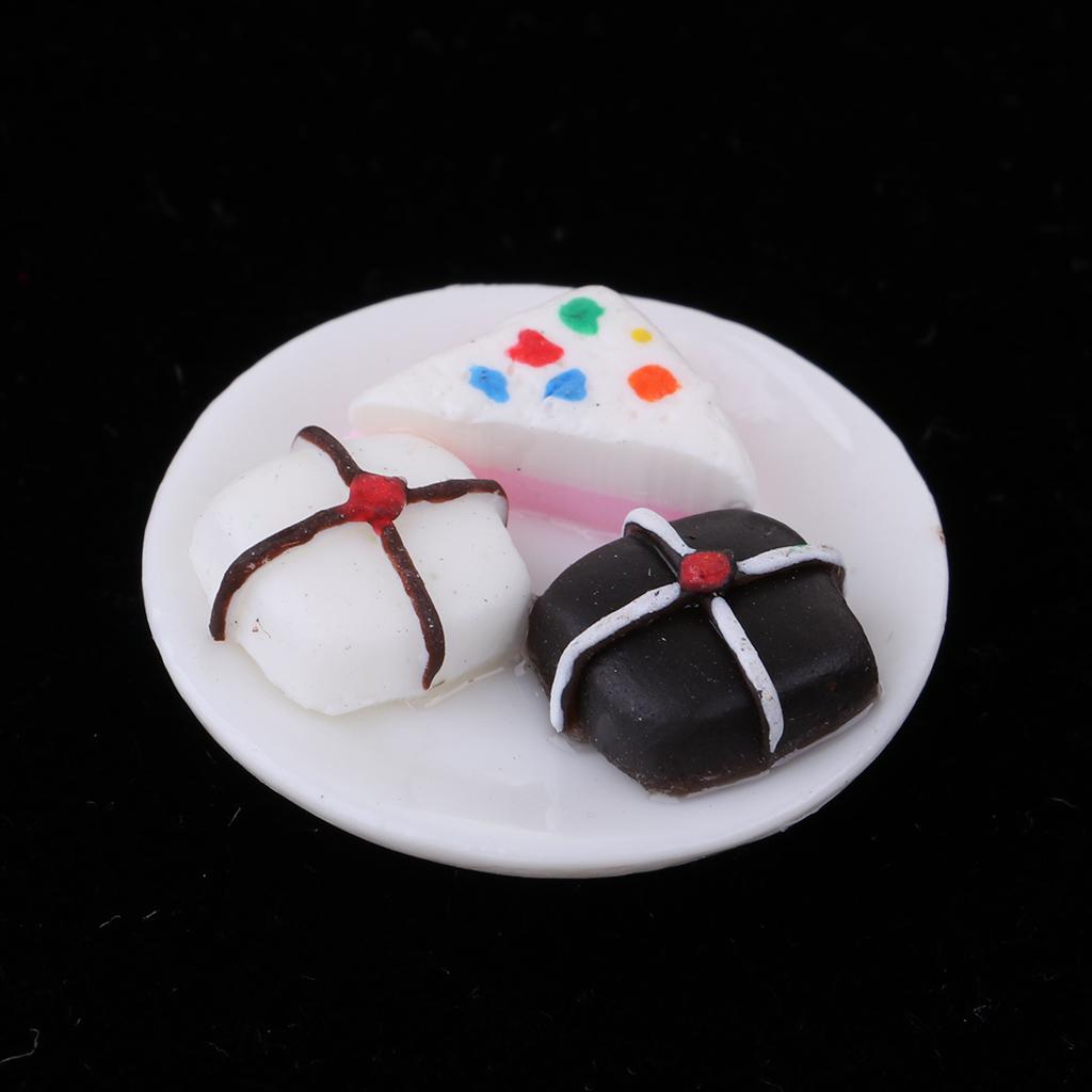 1/12 Dollhouse Miniature Foods 3 Pieces Cake Desserts and Plate Table Decor