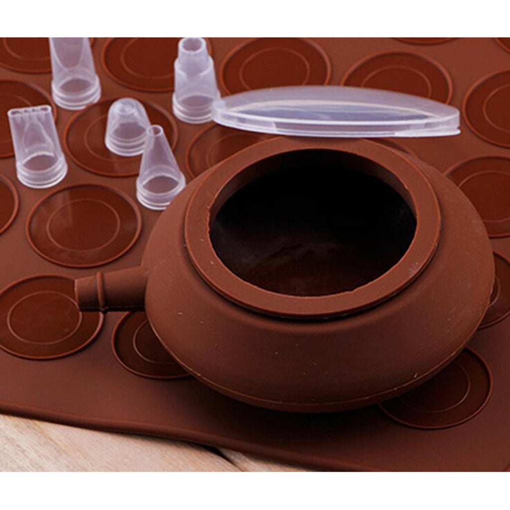 French Macaroon Baking Decorating Tips Cake Cookie Kit with 5 Nozzle Tips