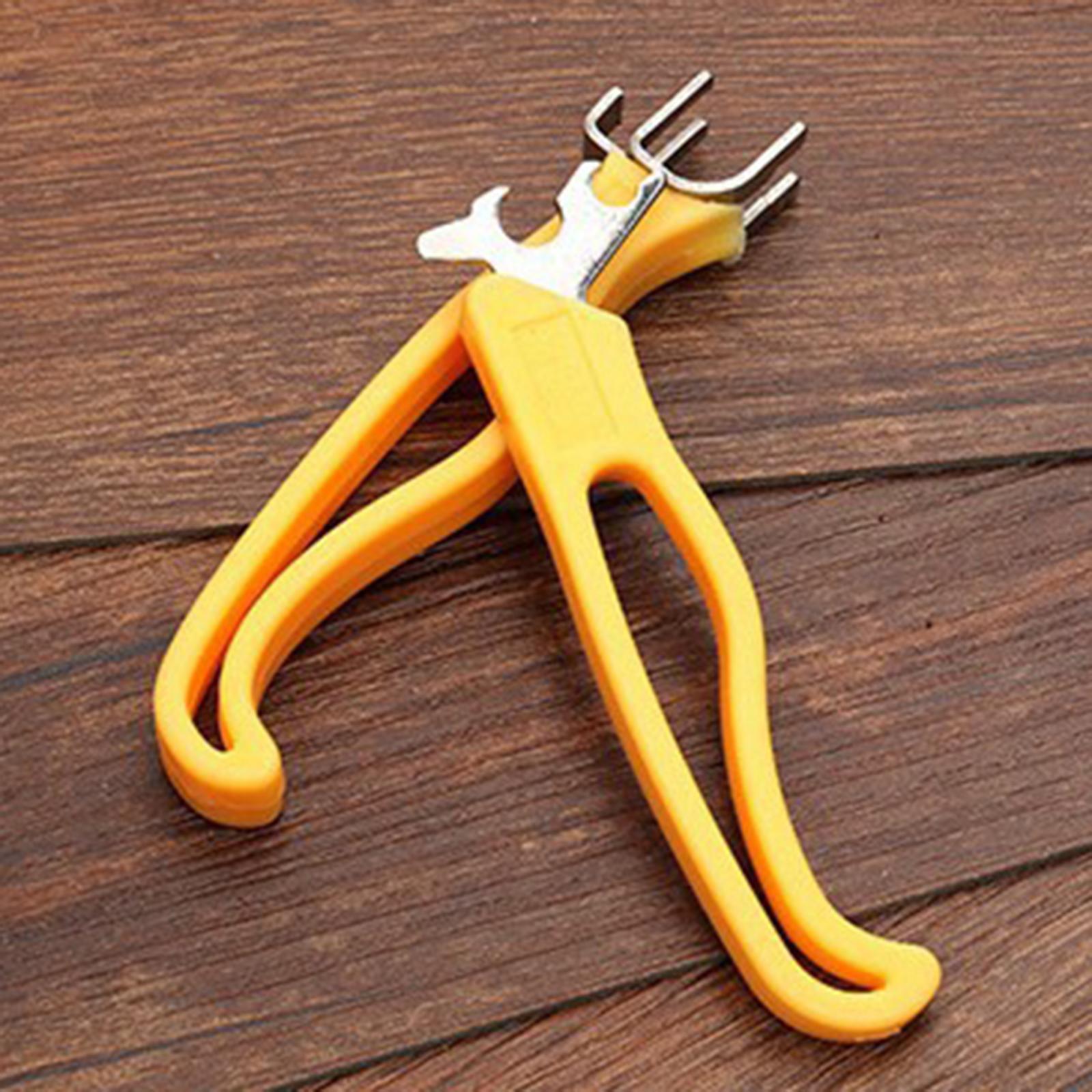 4xPortable Chestnut Opener Household Walnuts Clip Plier Handheld Black