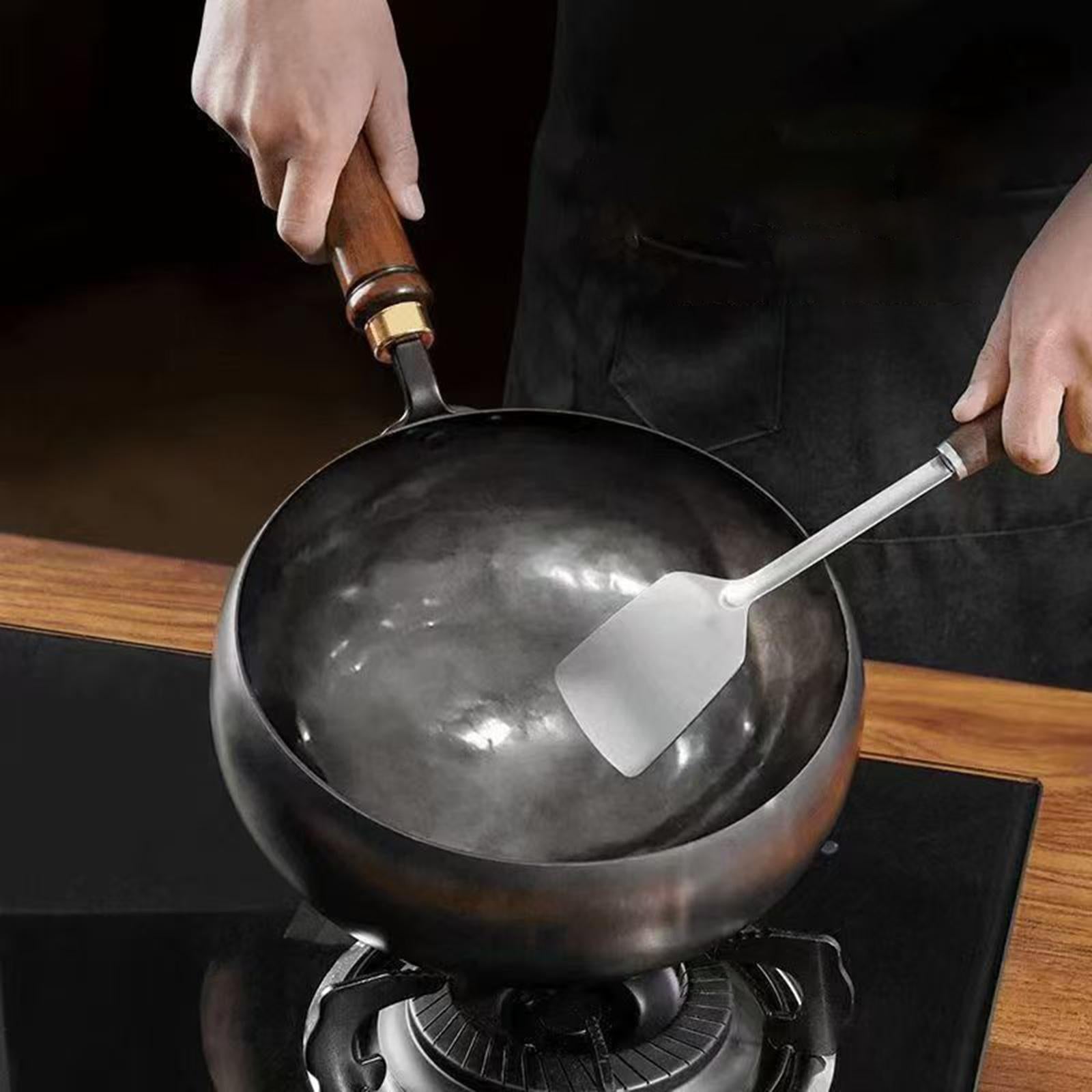 Iron Wok Pan with Lid and Spatula Chinese Wok for Camping Kitchen Restaurant 26cm
