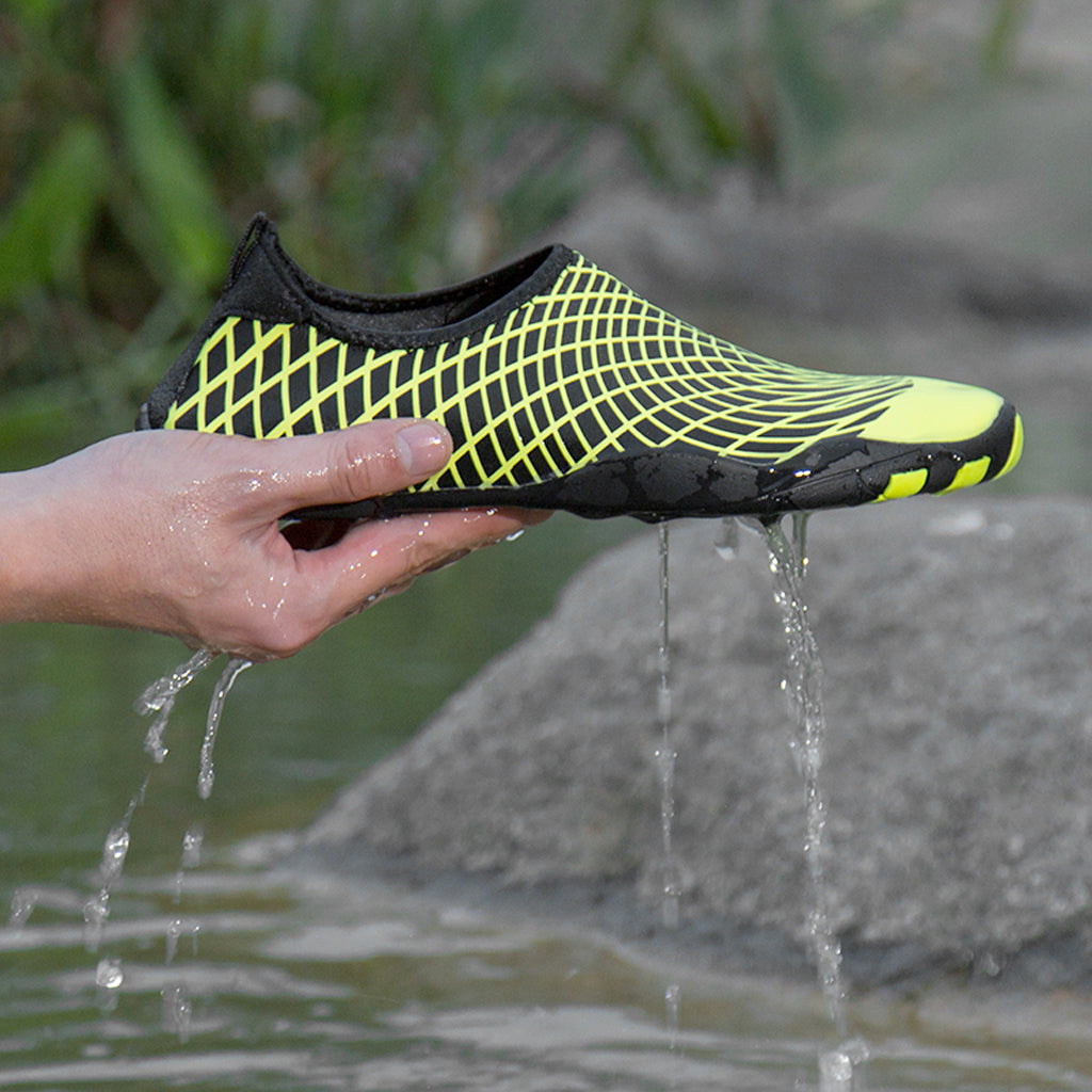 Unisex Women Men Slip on Quick-dry Water Shoes Beach Swim Shoes EU 41 Yellow