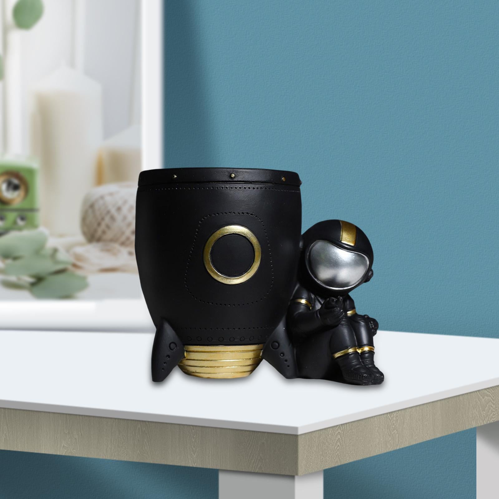 Nordic Astronaut Pen Pencil Holder Pen Cup Durable Resin for Home Office black