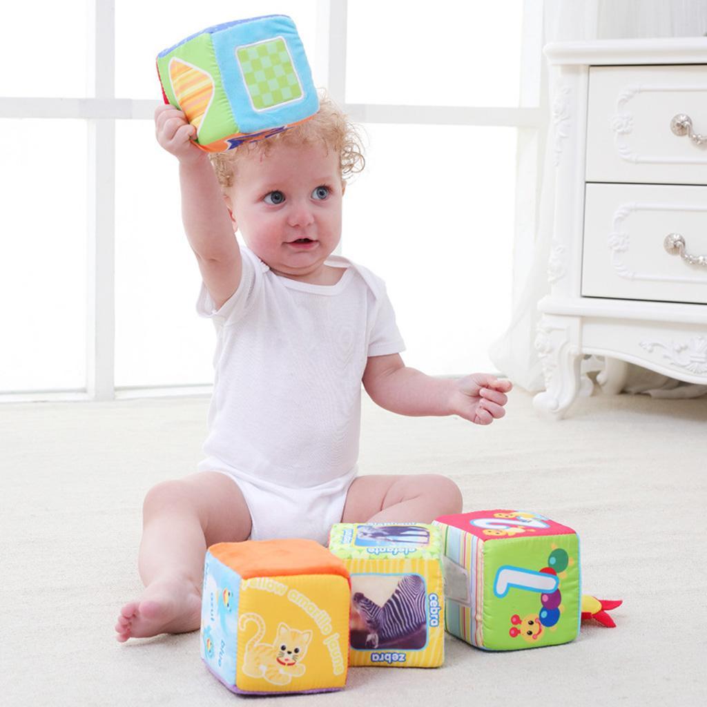 4pcs Baby Cloth Building Blocks Rattle Toy Grab Stack Cubes Learning Toys