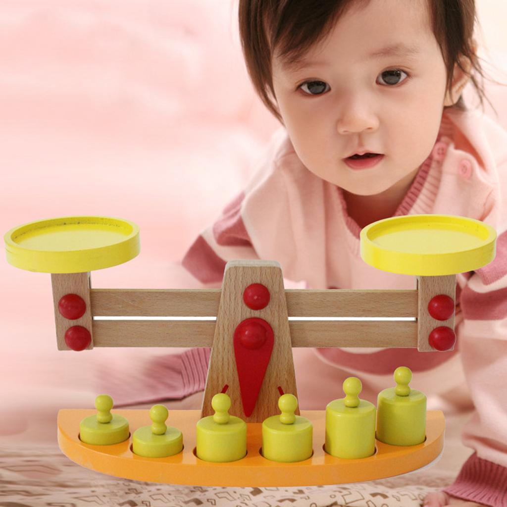 Wooden Balance Scale with 6 Pieces Weights Kids Preschool Educational Toy