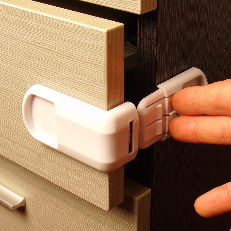 Pack of 10 Plastic Baby Proofing Right Angle Safety Lock for Cabinets White
