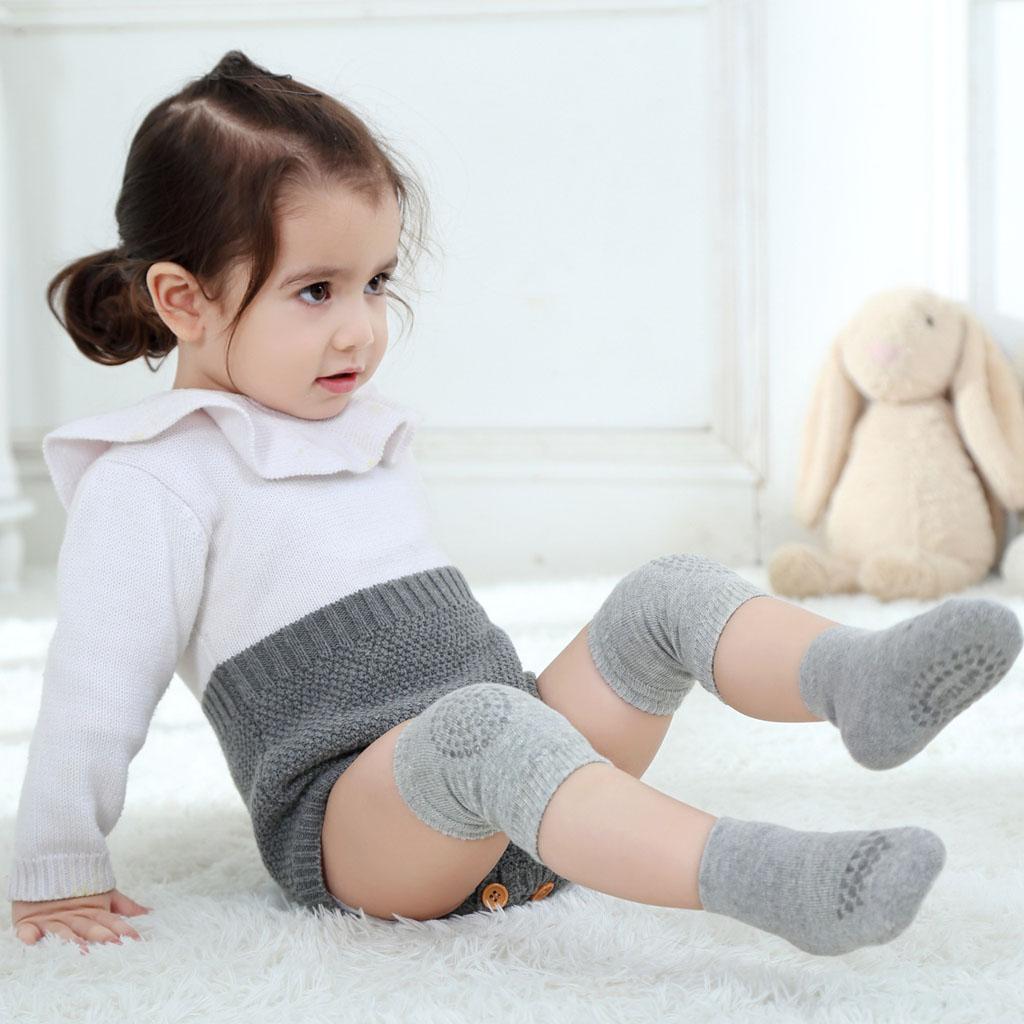 Baby Crawling Anti-SlipToddlers Kneepads with Anti Slip Socks Grey