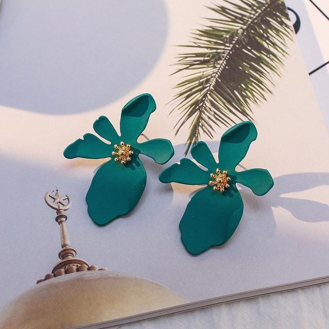 Ladies Cute Spray Paint Metal Flower Stud Earrings (Green)