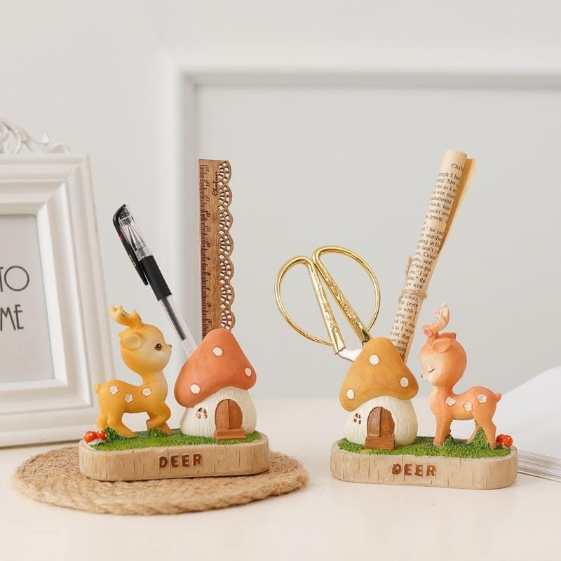 Cute Cartoon Deer Multi-function Pen Holder Resin Decoration (Dream Deer  A )