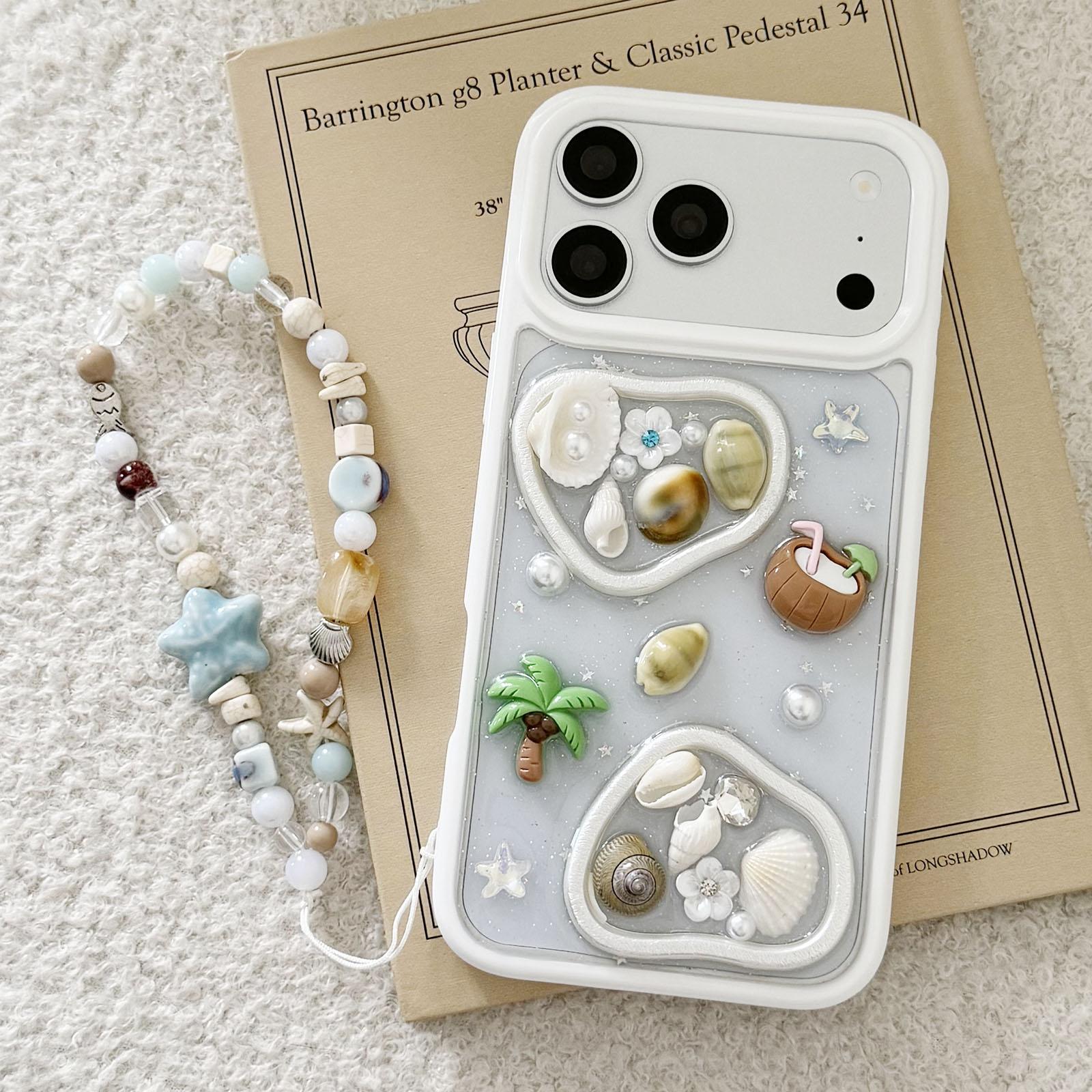 Compatible with iPhone 18 Pro & 17 Pro Coconut Palm Epoxy Resin Acrylic Phone Case with Chain