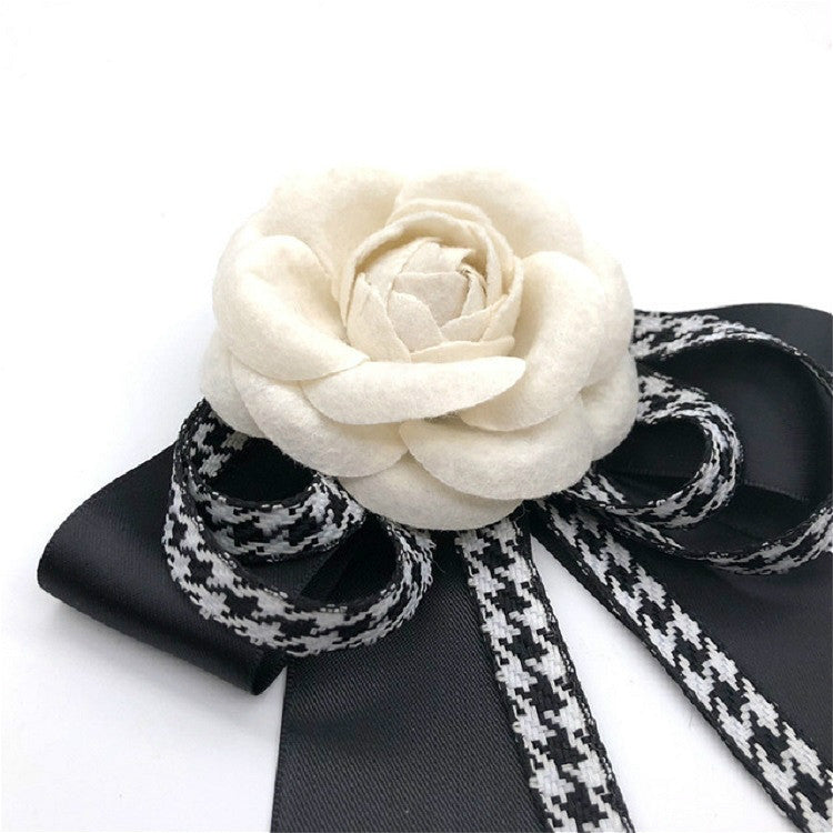 Ladies Three-dimensional Camellia Bow-knot Bow Tie Brooch Clothing Accessories(White)