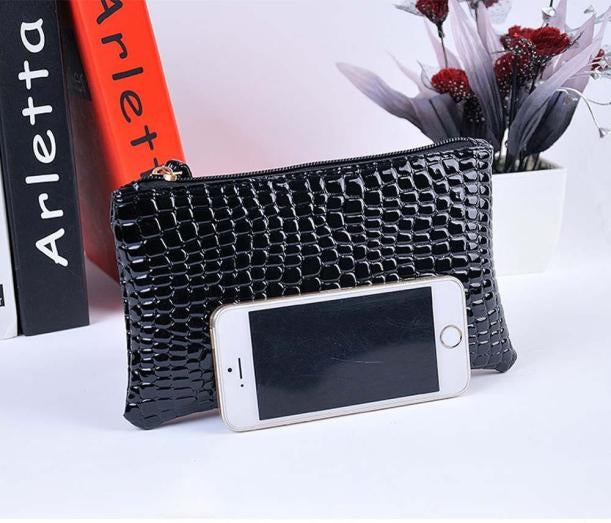 Fashion Long Crocodile Pattern Ladies Clutch Wallet(Black)