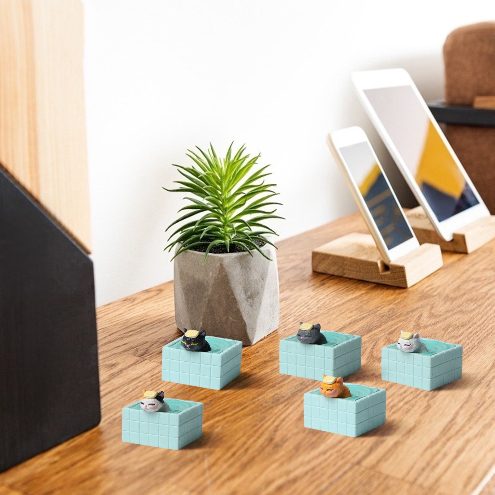 3D Cute Bath Cat Fridge Sticker Hole Board Magnet Resin Decorative Ornament(Yellow Headscarf Cat)