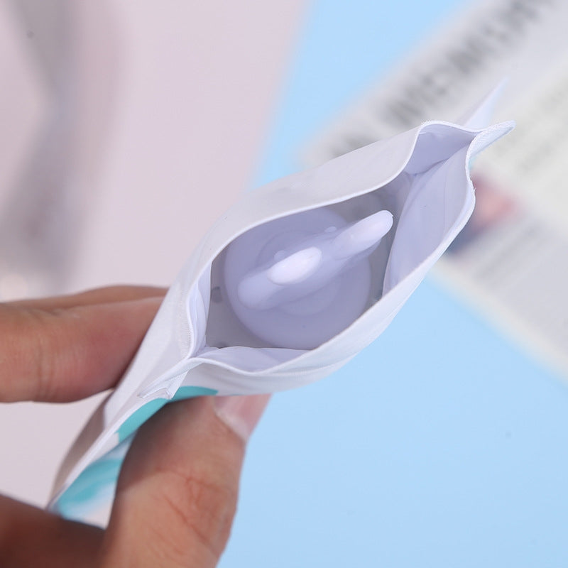 Small 17x11cm Cartoon Water Filled Hot Water Bag Mini High Density PVC Winter Warm Water Bag, Style and Color Random Delivery