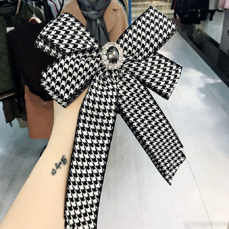 Women College Style Houndstooth Pattern Bow Tie Diamond Bow-knot Brooch Shirt Accessories(Black White)