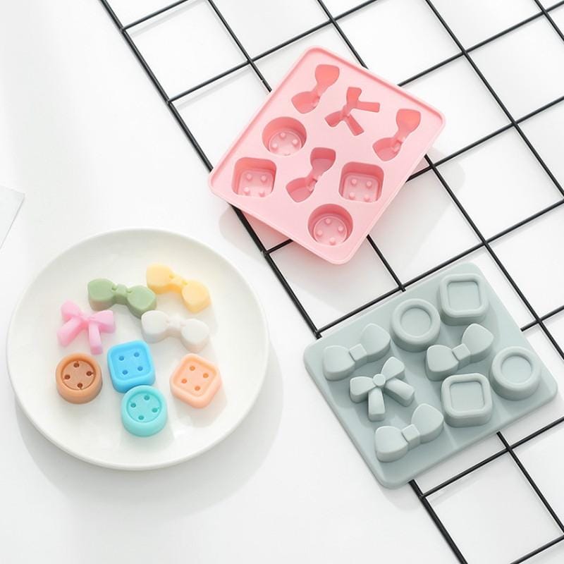 6 PCS Bowknot Silicone Ice Tray Mold Candy Button Shape Chocolate Mold Baking Ice Tool (Blue)