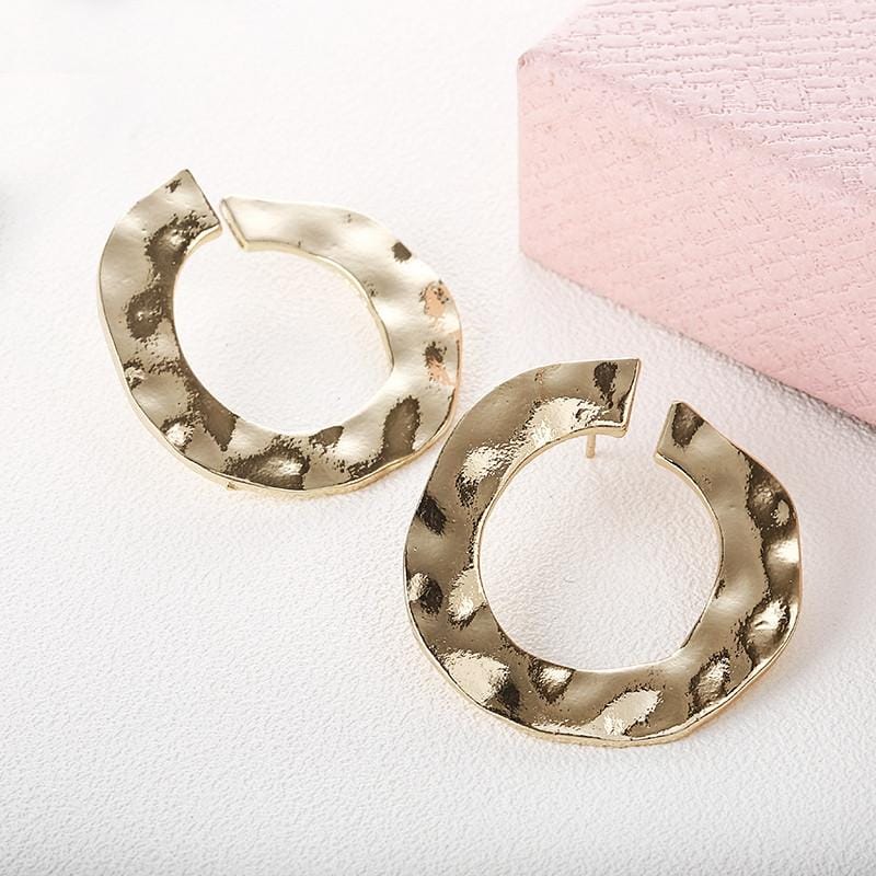 Female Simple Irregular Geometric Circle Earrings (Gold)