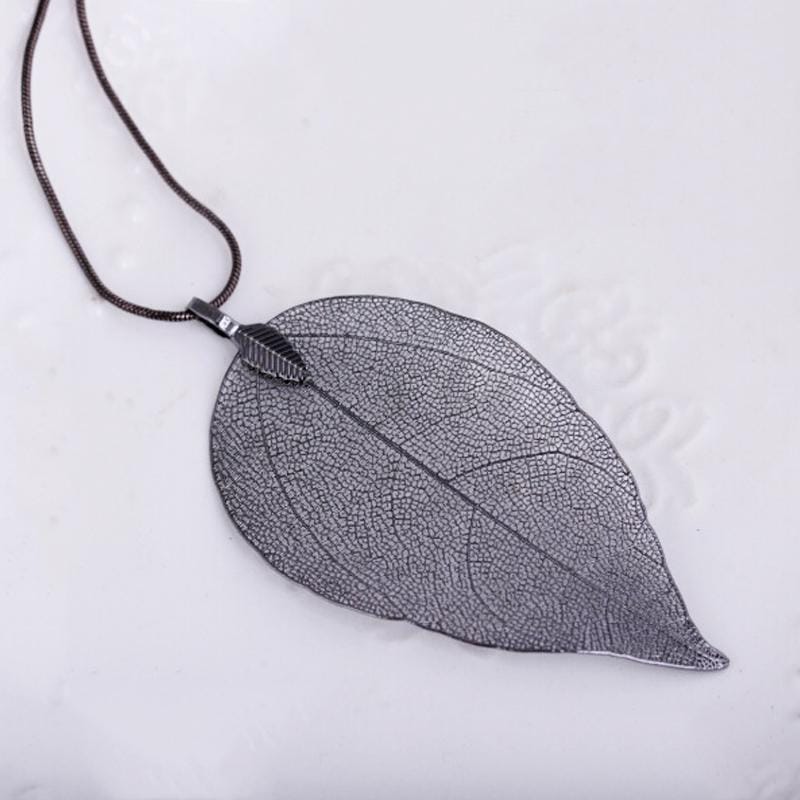 Natural Leaf Pendant Delicate Necklace Filigree Long Bohemian Unique Women Jewelry (Black)