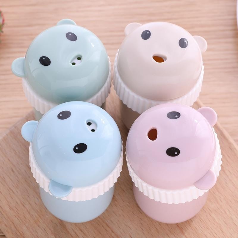 15 PCS Plastic Cartoon Bear Toothpick Box Simple Living Room Household Portable Round Toothpick Holder Random Colour Delivery