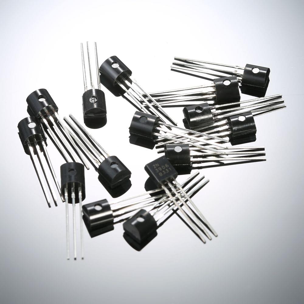 600pcs 15Values*40pcs TO-92 Transistors Pack Transistor