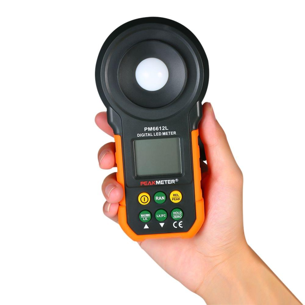 PEAKMETER High Accuracy Digital Lux Meter LCD Display - With Measuring LED Function