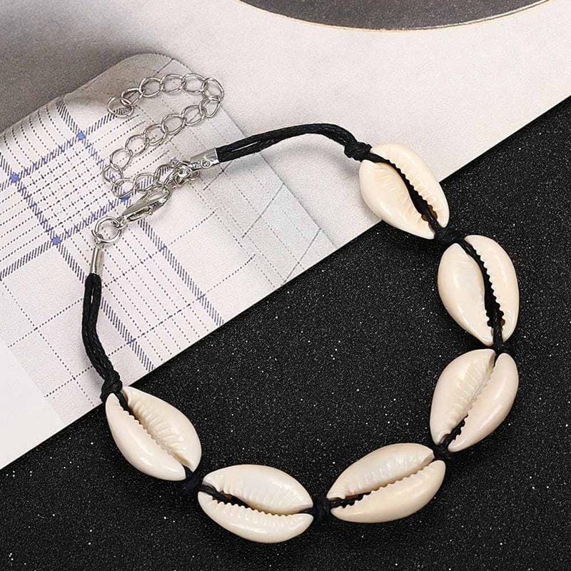 Cowrie Shell Adjustable Fashionable Chain Bracelet for Women (Black)