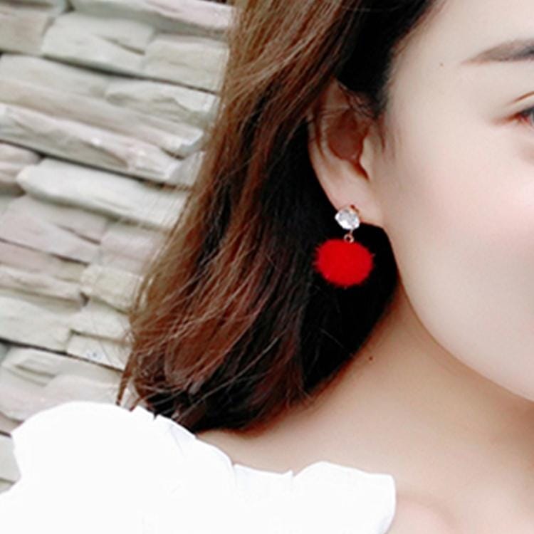 Short Paragraph Wild Simple Hair Ball Earrings (Red)