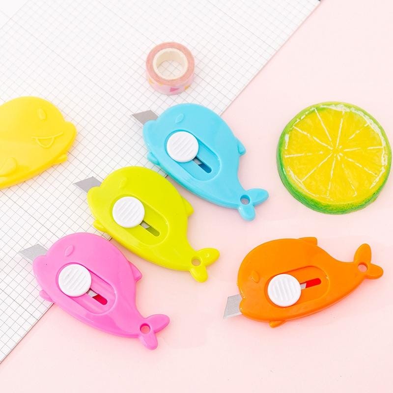 4 PCS Mini Whale Portable Utility Knife Cute Paper Cutter Office School Supplies?Random Color Delivery