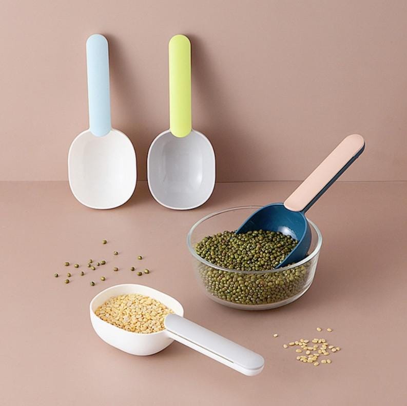 5 PCS Kitchen Multifunctional Plastic Scoop Rice Spoon Household Measuring Spoon Random Color Delivery