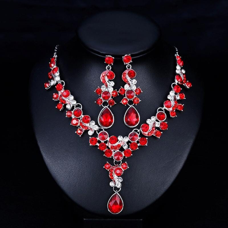 3 in 1 Set Ladies Fashion Prestige Temperament Rhinestone Wreath Necklace Long Earrings Jewelry (Red)