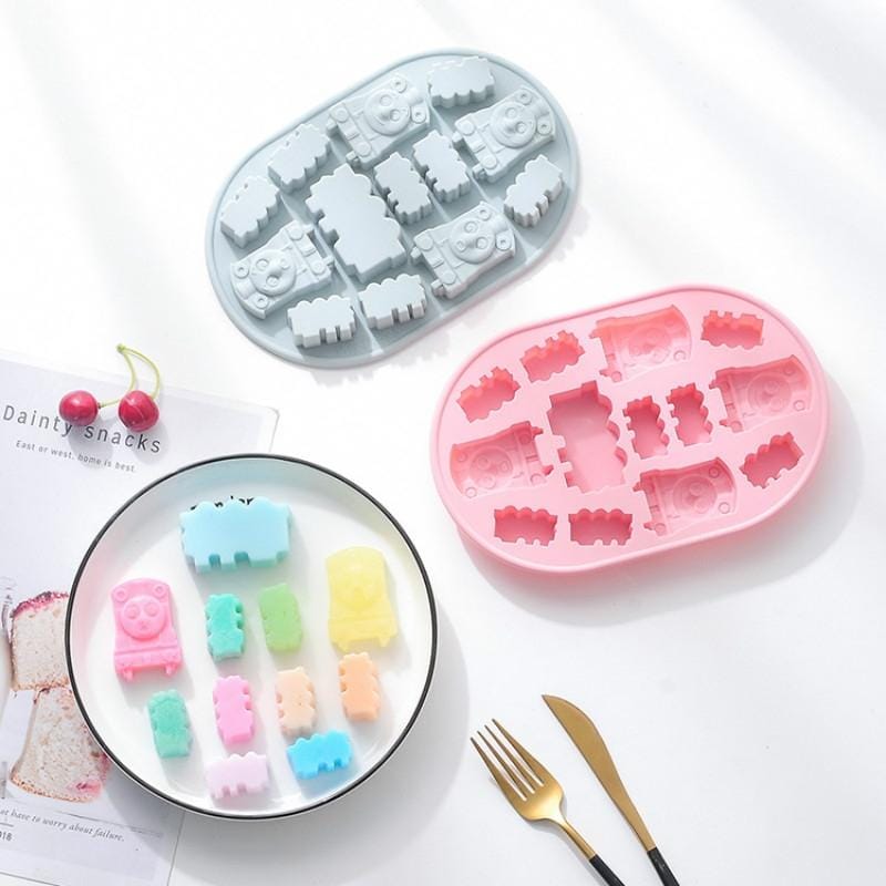 4 PCS Small Train Silicone Ice Tray Mold Food Supplement Box Pudding DIY Baking Cake Mold (Pink)