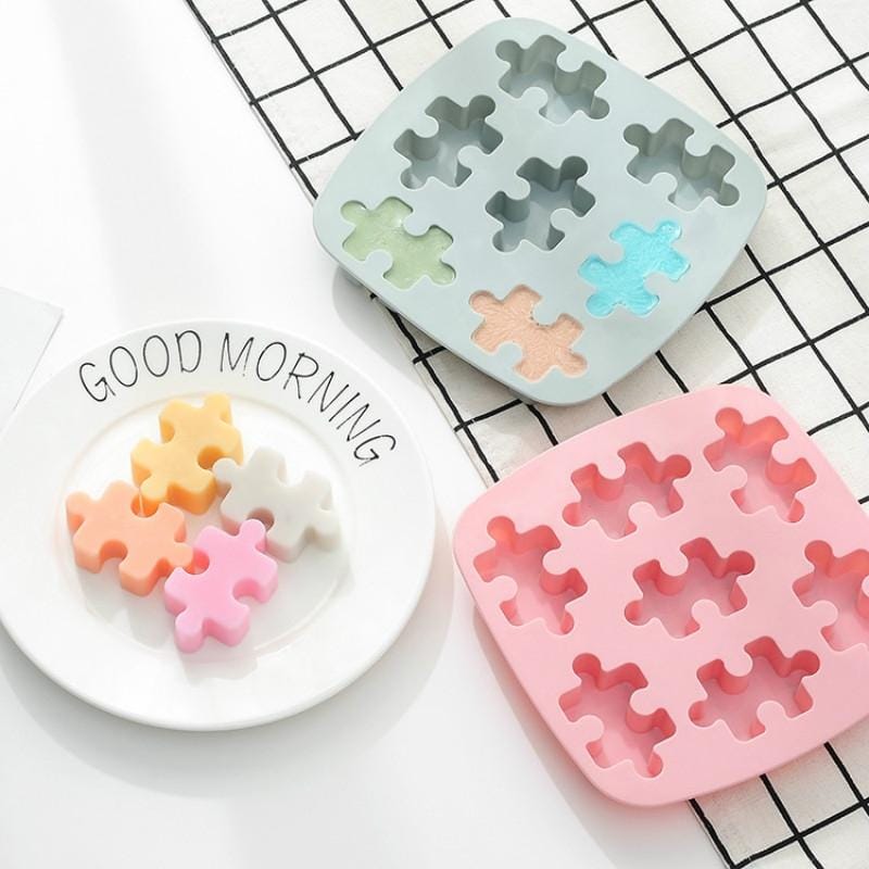 4 PCS Silicone Creative Ice Tray Puzzle Mold Microwave Oven Baking Chocolate Mould (Pink)