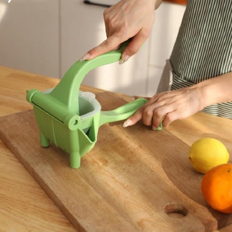 Portable Household Plastic Manual Crushed Ice Juicer Special For Bar Tea Shop Hand Squeeze Juicer