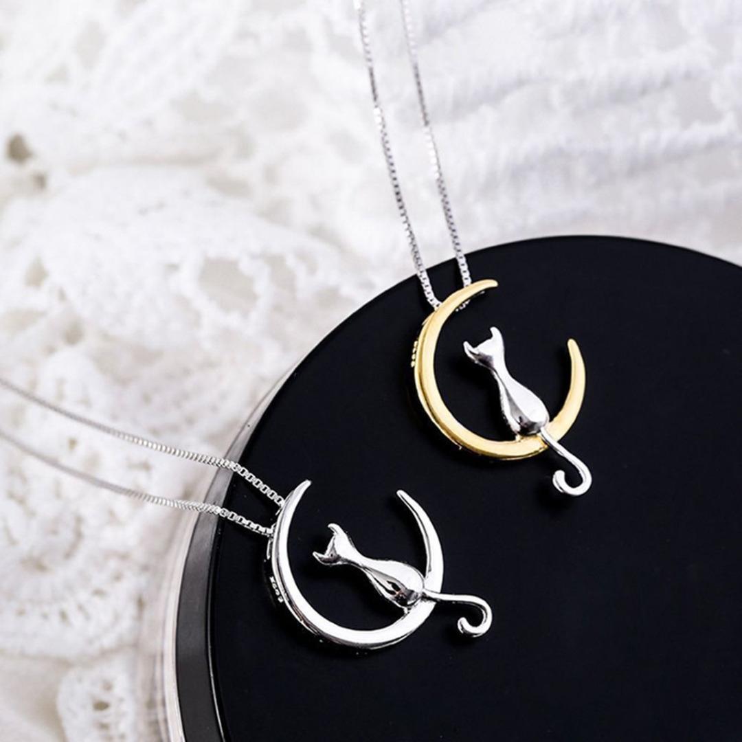 Women Fashion Cat Moon Pendant Necklace (Silver)