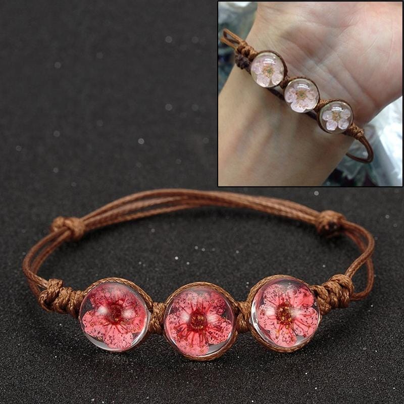 Lucky Handmade Woven Dried Flower Glass Beads Bracelets (Red)