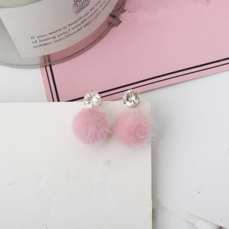 Short Paragraph Earrings Personalized Wild Simple Hair Ball Female Models Earrings (White)