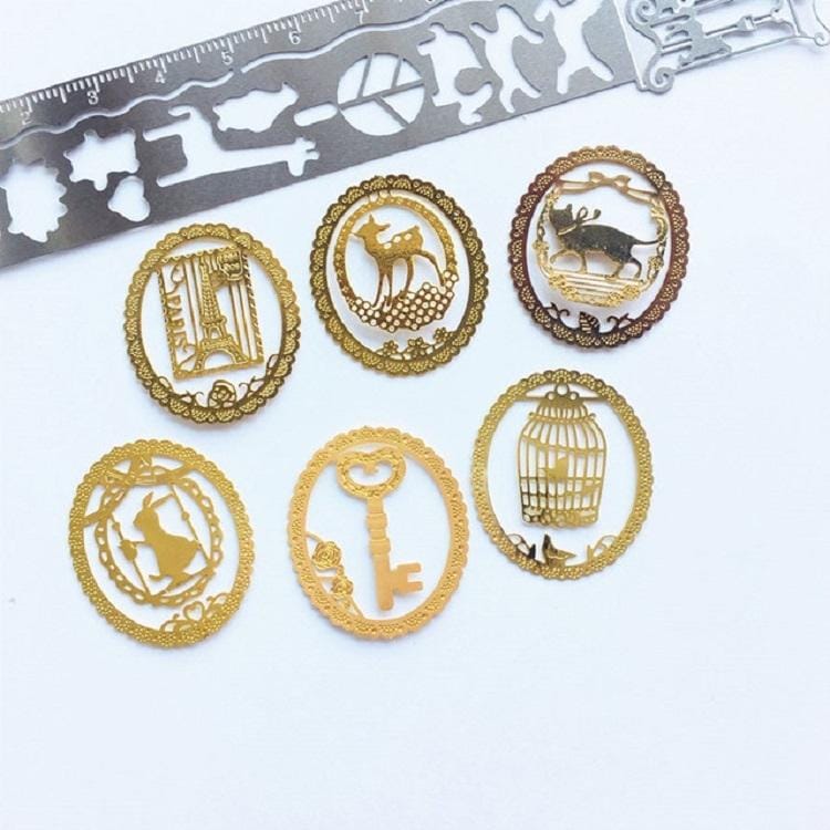 4 PCS Creative Mini Metal Hollow Bookmark Office Stationery Gift, Style Random Delivery
