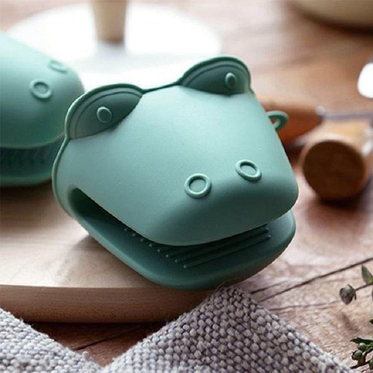 Cartoon Hippo Shape Household Kitchen Insulation Clip Silicone High Temperature Casserole Anti-scalding Clip (Blue)