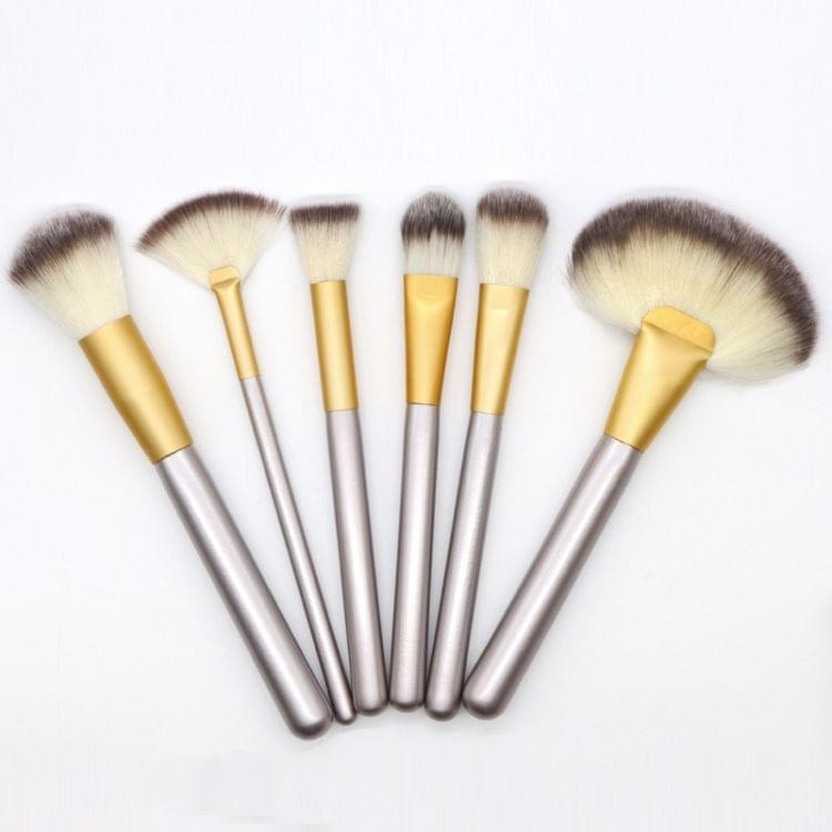 18 PCS High-grade Beige Beauty Makeup Brushes Tools Kit, Size: 25*46cm
