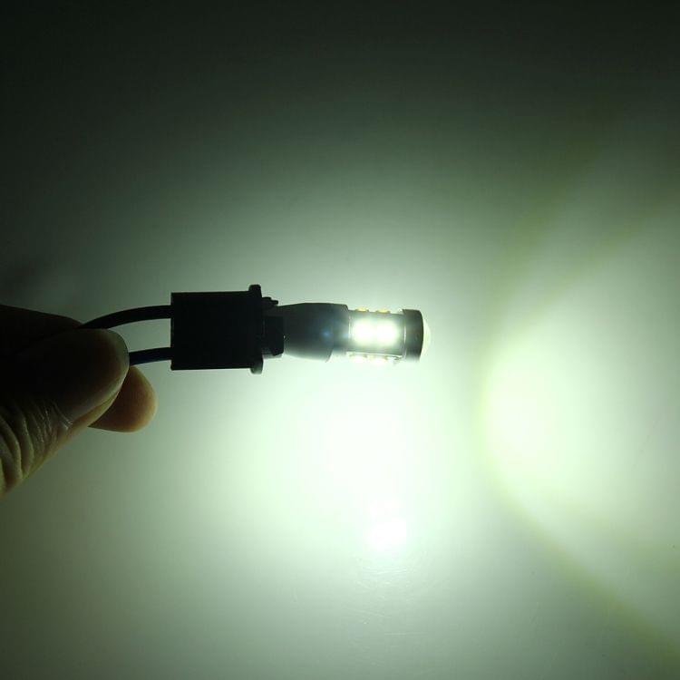 2 PCS T15 3W 240LM Car Clearance Lights Car Marker Light with 10 SMD-3030-LED Lamps, DC 12V (White Light)