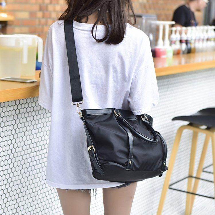 Leisure Nylon Shoulder Travel Bag Sport Handbag (Black)