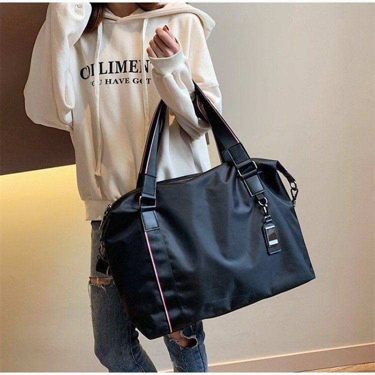 Nylon Shoulder Travel Bag Leisure Handbag (Black)