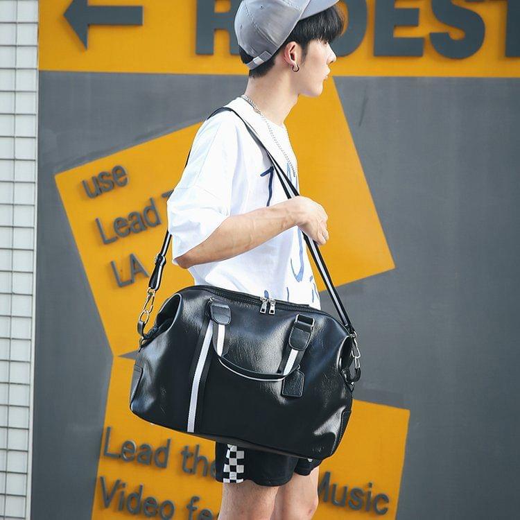 PU Leather Single Shoulder Travel Bag Leisure Sport Handbag  (Size: L)
