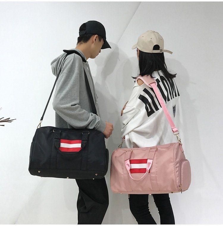Nylon Shoulder Travel Bag Leisure Sport Handbag with Shoes Socket (Black)