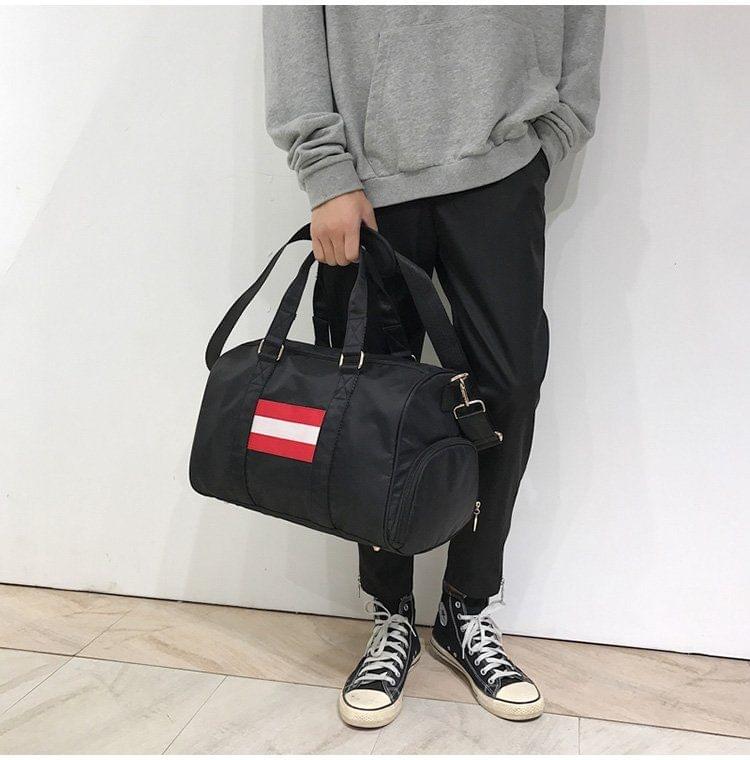 Nylon Shoulder Travel Bag Leisure Sport Handbag with Shoes Socket (Black)